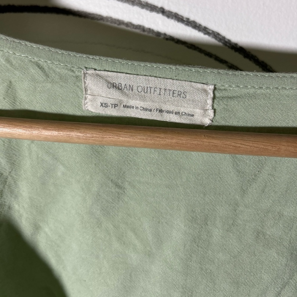 Urban Outfitters Light Green Twisted Front Deep V Long Sleeve Top, Size XS - Picture 4 of 10